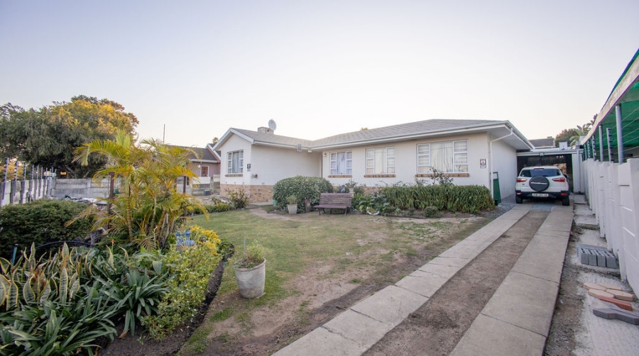 3 Bedroom Property for Sale in Sunnyridge Eastern Cape